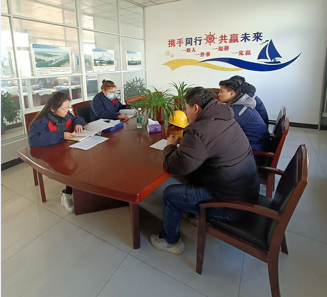攜手同行，共贏(yíng)未來(lái)，三工鋼橋召開(kāi)新員工入職培訓會(huì )