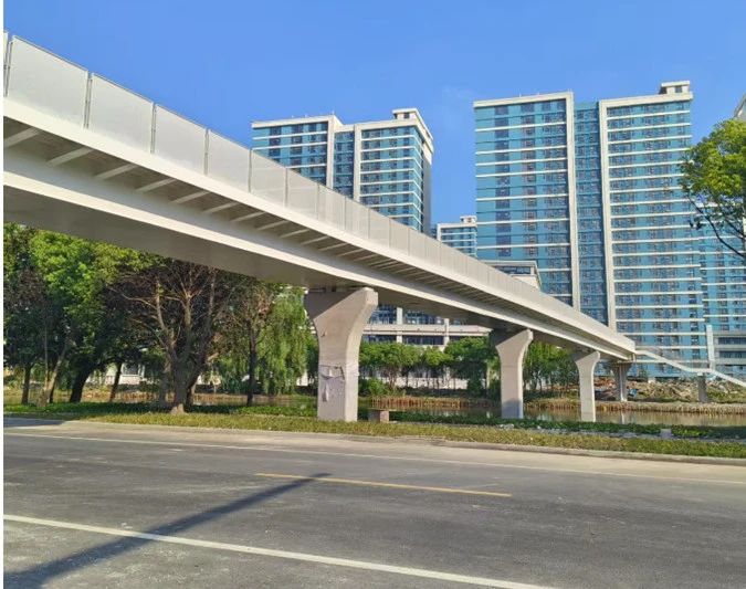 昆山巴城梧桐創(chuàng  )新谷道路景觀(guān)提升工程（人行橋、塔基路橋、金鳳凰路一號橋、金鳳凰路二號橋、毛許路橋）順利完工
